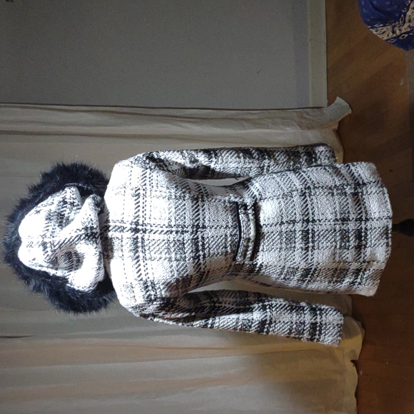 iz byer winter coat - Picture 4 of 6